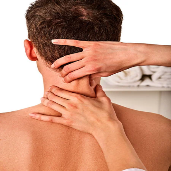 తల, మెడ & భుజం మసాజ్ యొక్క చిత్రం