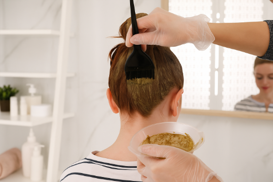 జుట్టు రంగు/మెహందీ (అప్లికేషన్ మాత్రమే) యొక్క చిత్రం