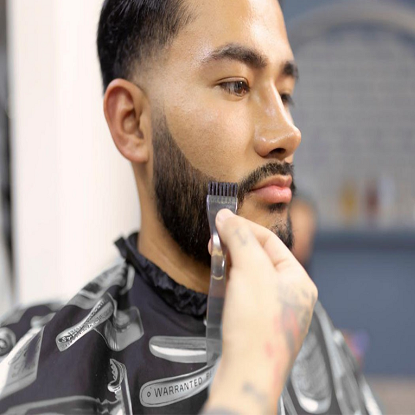 గడ్డం రంగు (ఉత్పత్తితో) యొక్క చిత్రం