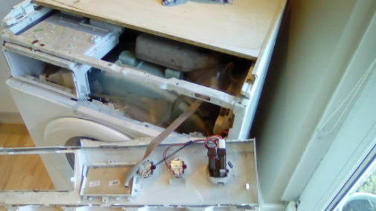 వాషింగ్ మెషిన్ ఎలక్ట్రిక్ ప్యానెల్ సమస్య (ధర ప్రారంభం) యొక్క చిత్రం