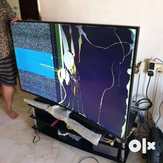 టీవీ ప్యానెల్ మరమ్మతు (ధర ప్రారంభం) యొక్క చిత్రం